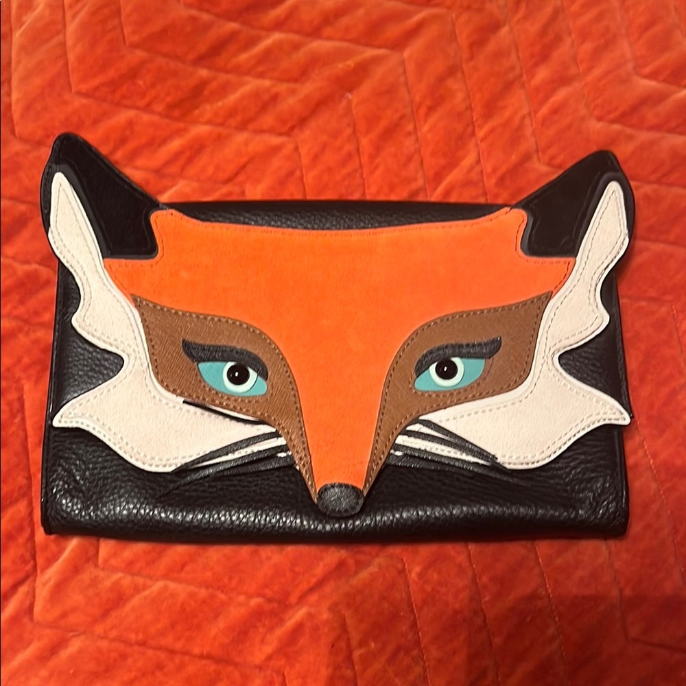 EUC Kate Spade On the Sly Fox Face Leather Clutch